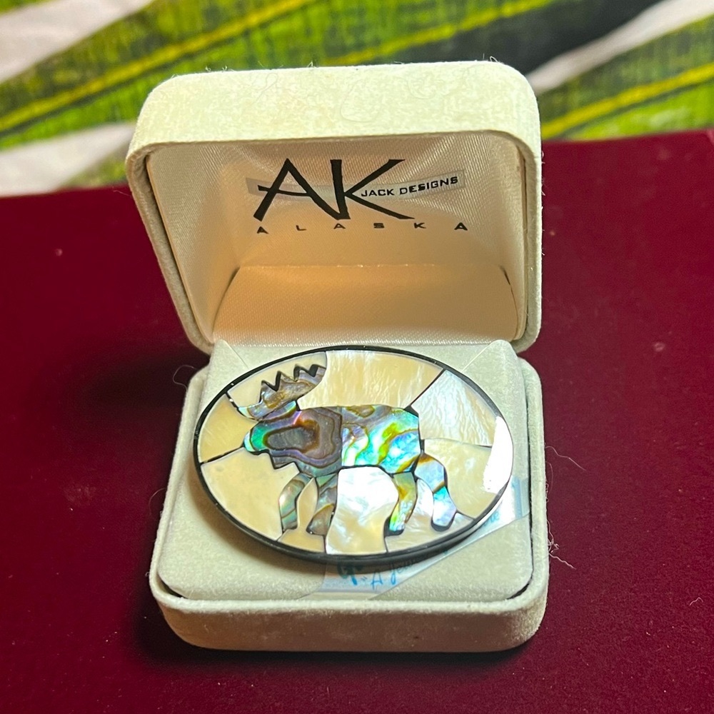 NWT AK Jack Designs Moose Brooch 🤍